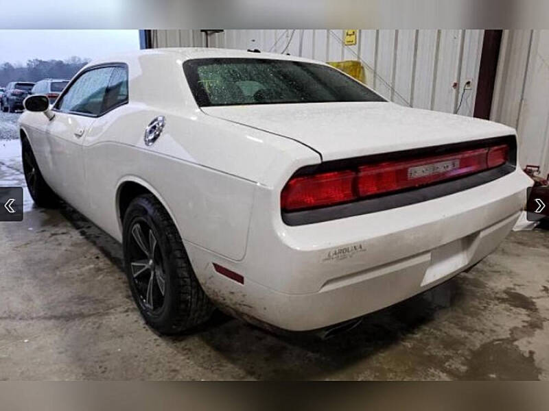 2013 Dodge Challenger SXT