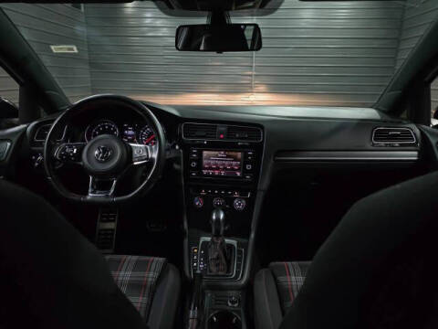 2021 Volkswagen Golf GTI Autobahn