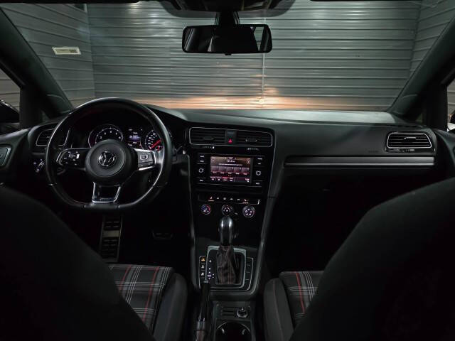 2021 Volkswagen Golf GTI Autobahn