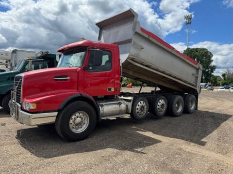 2003 Volvo VHD