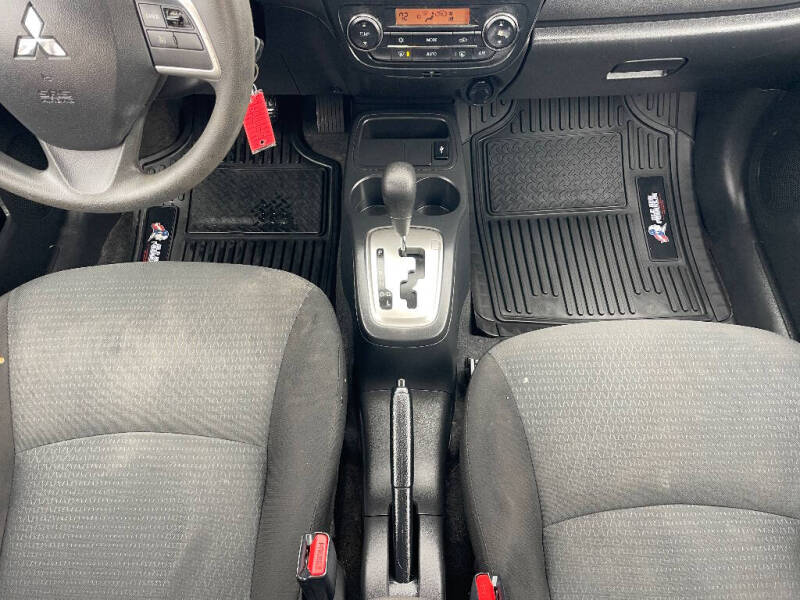 2022 Mitsubishi Mirage G4 ES