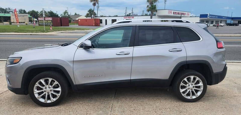 2019 Jeep Cherokee Latitude