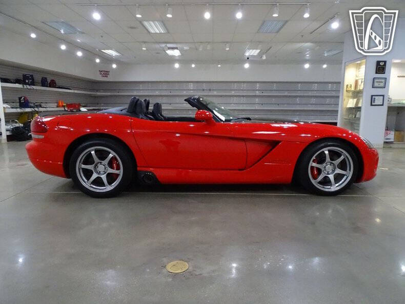 2003 Dodge Viper SRT-10