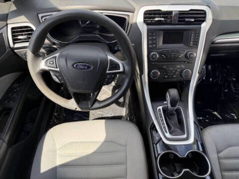2015 Ford Fusion Hybrid S