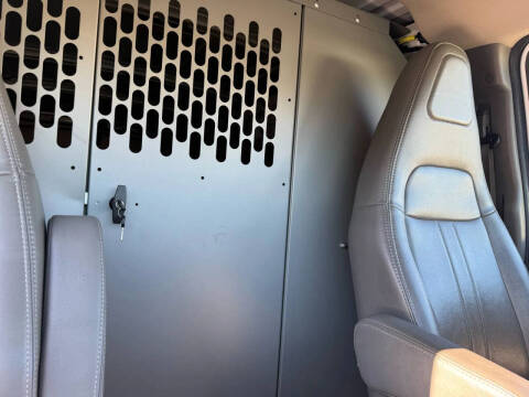 2022 GMC Savana 2500