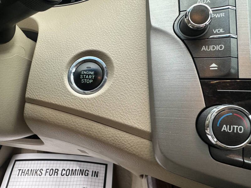 2011 Toyota Avalon Limited