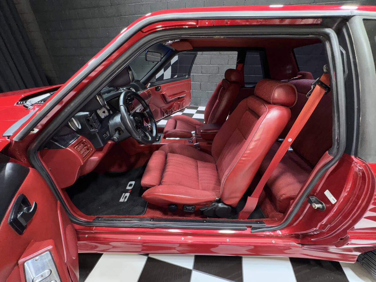 1991 Ford Mustang 63