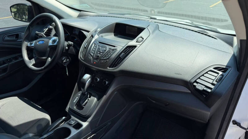 2016 Ford Escape S