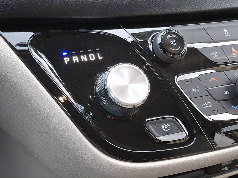 2017 Chrysler Pacifica Hybrid Touring Plus