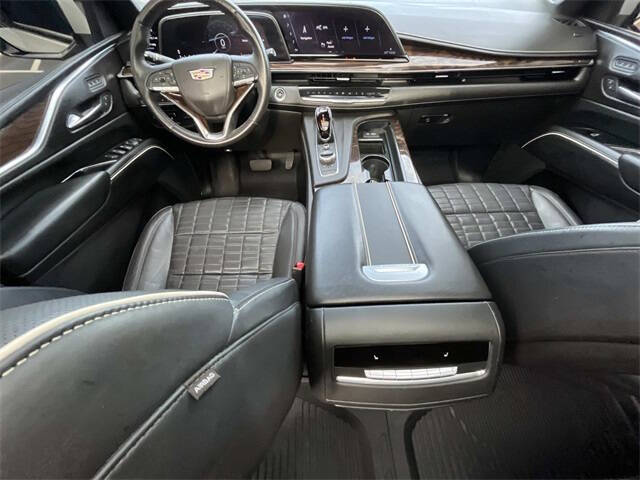 2022 Cadillac Escalade Sport Platinum