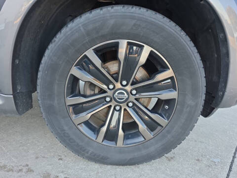 2017 Nissan Armada Platinum