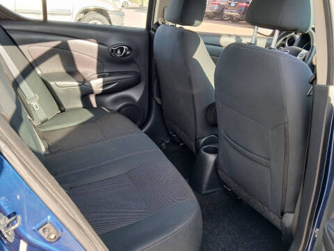 2019 Nissan Versa SV