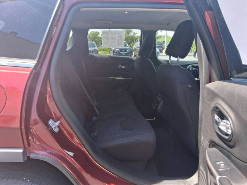 2019 Jeep Cherokee Latitude