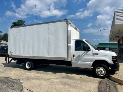 2015 Ford E-Series for sale at Van 2 Auto Sales Inc in Siler City NC