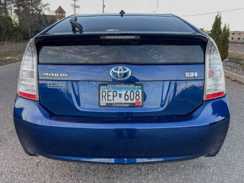 2010 Toyota Prius III