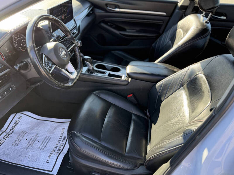 2023 Nissan Altima 2.5 SR