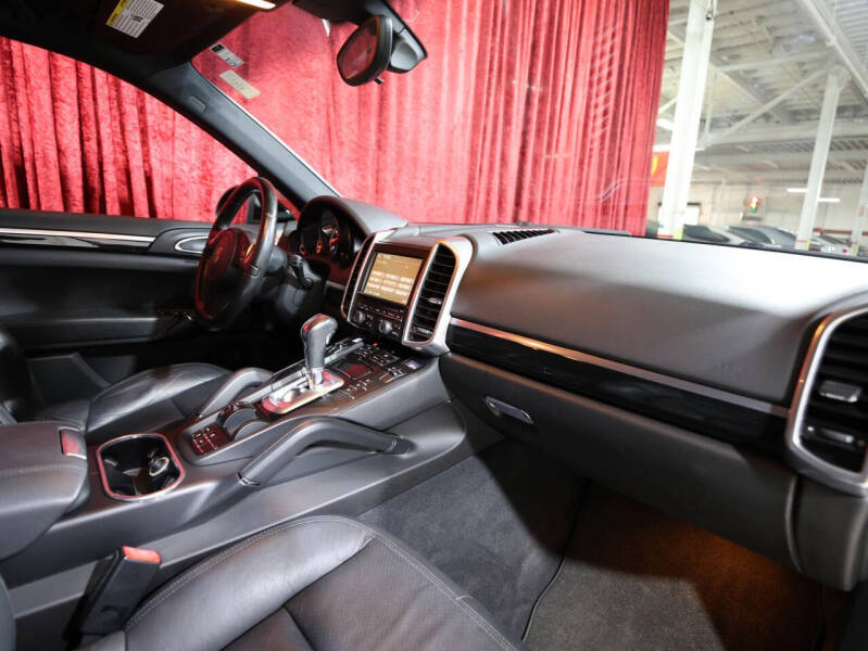 2011 Porsche Cayenne Tiptronic