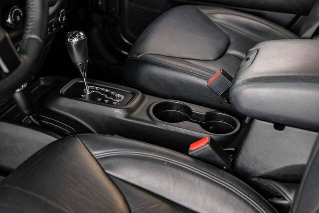 2017 Jeep Wrangler Unlimited Smoky Mountain