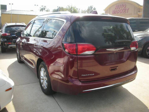 2018 Chrysler Pacifica Touring L