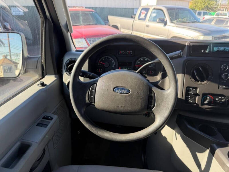 2014 Ford E-Series E-250