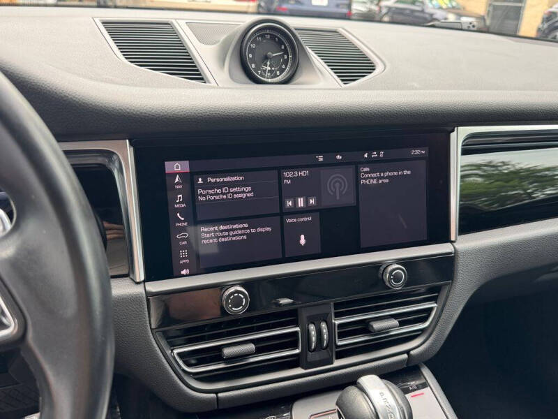 2023 Porsche Macan