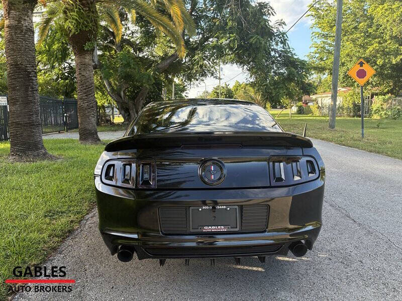 2014 Ford Mustang V6