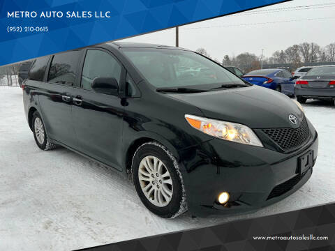 2016 Toyota Sienna for sale at METRO AUTO SALES LLC in Lino Lakes MN