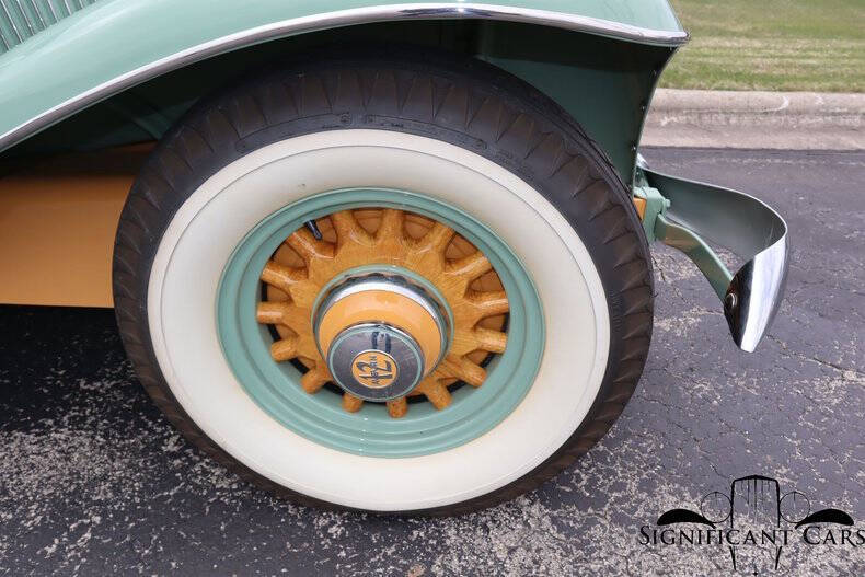 1933 Auburn 1250 Salon Cabriolet