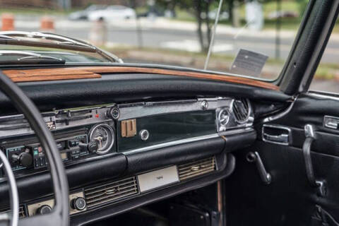 1971 Mercedes-Benz 280-Class