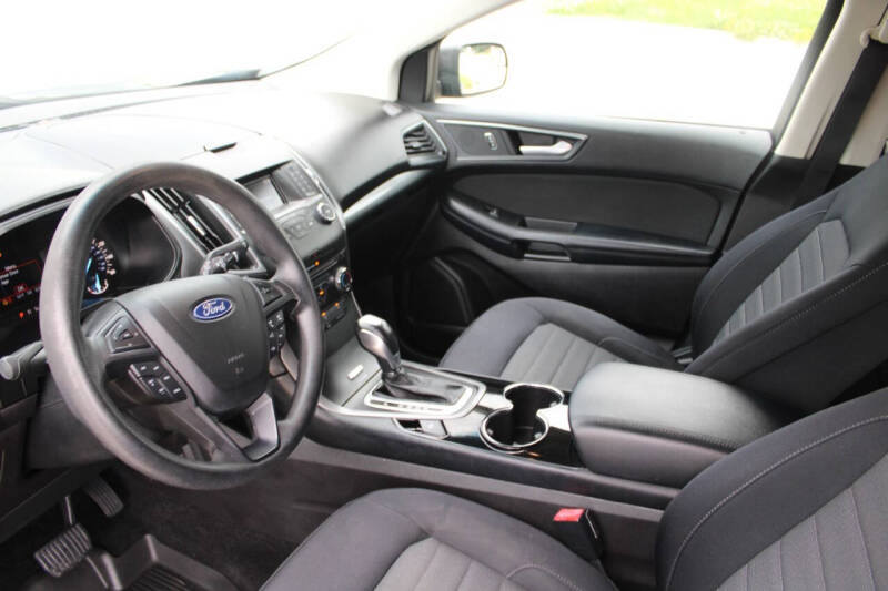 2018 Ford Edge SE