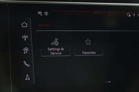 2024 Audi SQ8 4.0T quattro Premium Plus