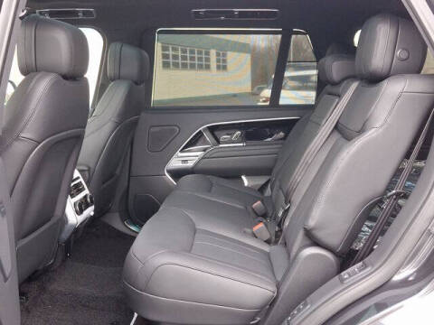 2025 Land Rover Range Rover P530 SE LWB