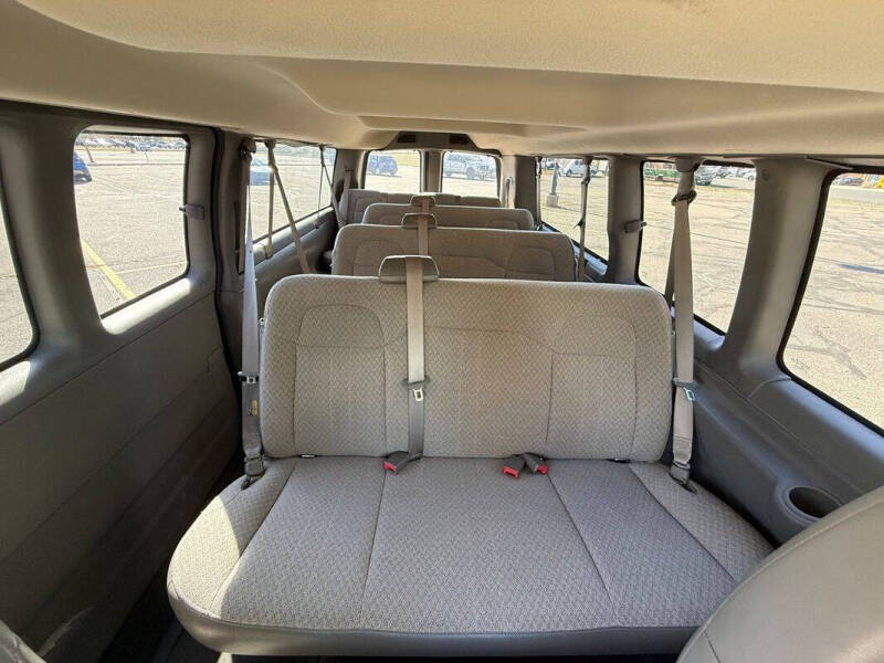 2017 Chevrolet Express LT 3500