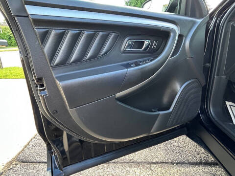 2019 Ford Taurus SEL