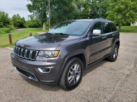 2020 Jeep Grand Cherokee for sale at COOP'S AFFORDABLE AUTOS LLC in Otsego MI