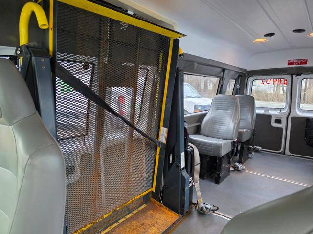 2012 Ford E-Series E-350 SD