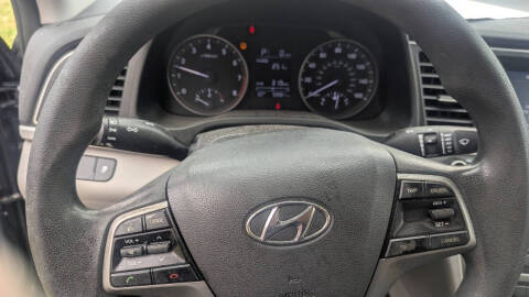 2018 Hyundai Elantra SE