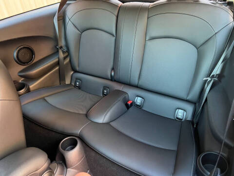 2022 MINI Hardtop 2 Door Oxford Edition