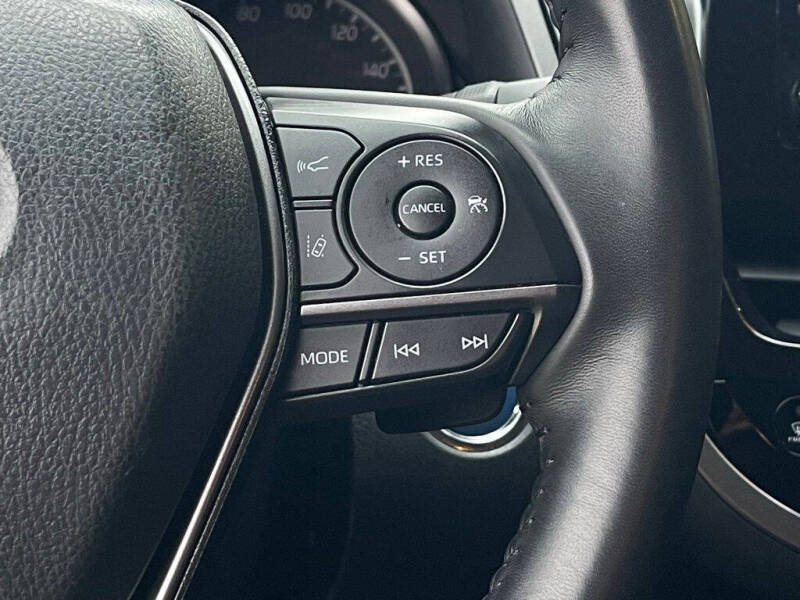 2024 Toyota Camry Hybrid SE