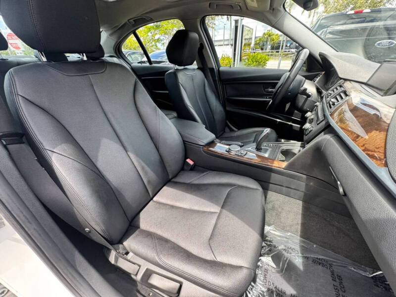2015 BMW 3 Series 320i