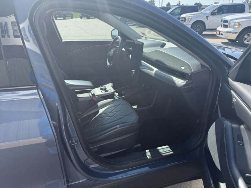 2021 Ford Mustang Mach-E Select