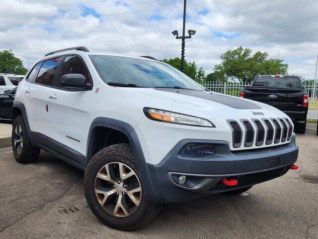 2014 Jeep Cherokee for sale at SOUTHFIELD QUALITY CARS in Detroit MI