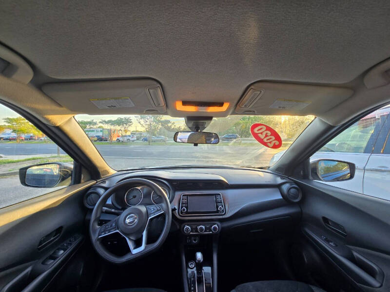 2020 Nissan Kicks S