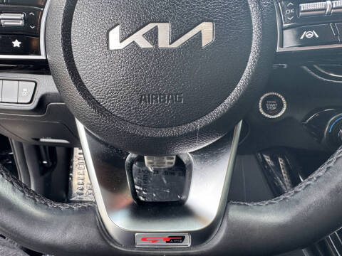 2022 Kia Forte GT Line