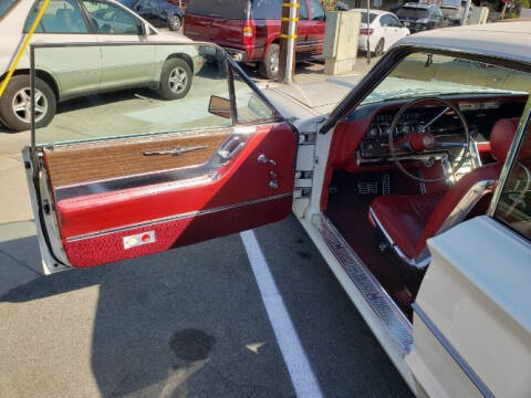 1964 Ford Thunderbird