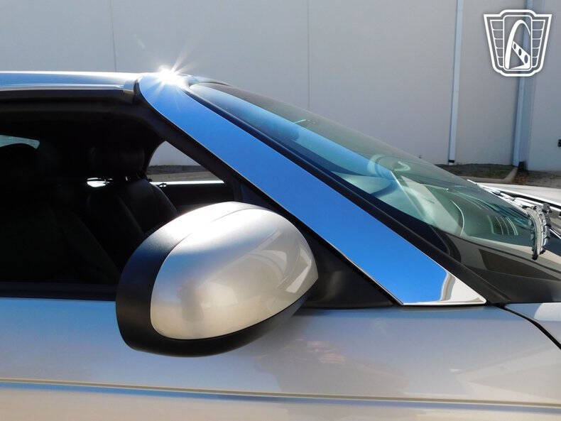 2005 Ford Thunderbird Deluxe