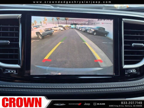 2022 Chrysler Pacifica Hybrid Touring L