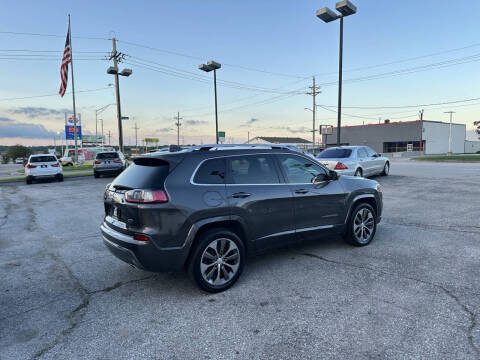 2019 Jeep Cherokee Overland