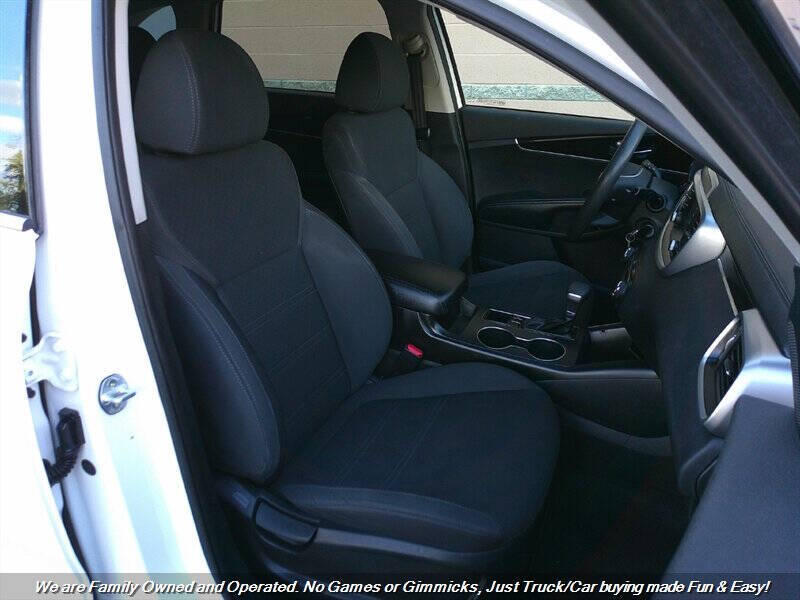 2019 Kia Sorento LX V6