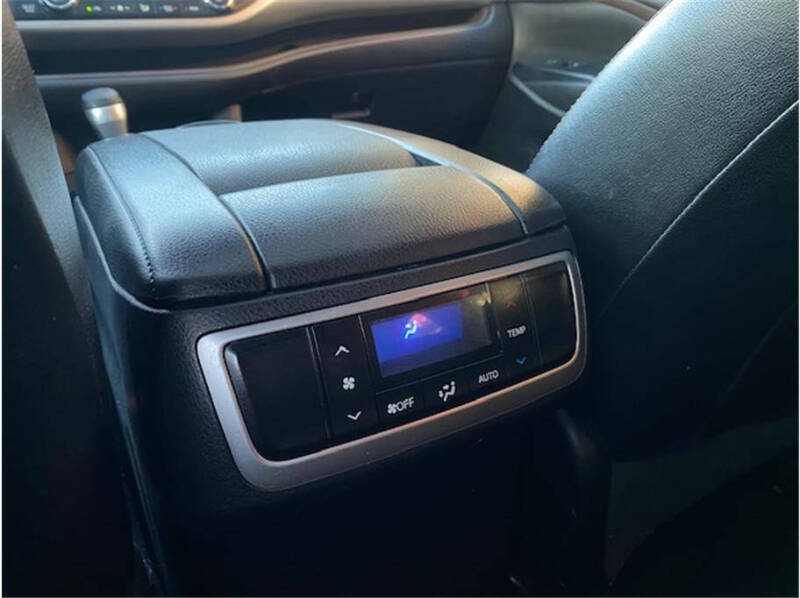 2017 Toyota Highlander